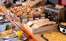 IBIS Cannes Mouans Sartoux parking gratuit