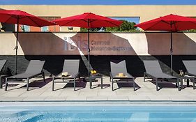 IBIS Cannes Mouans Sartoux parking gratuit